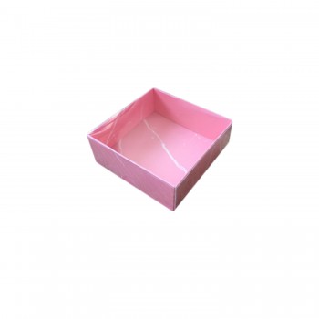 Asetat Kapaklı Karton Kutu Mermer Desenli 8X8X3 - 50 Adet Pembe Asetat Kapaklı Karton Kutu Mermer Desenli 8X8X3 - 50 Adet Pembe