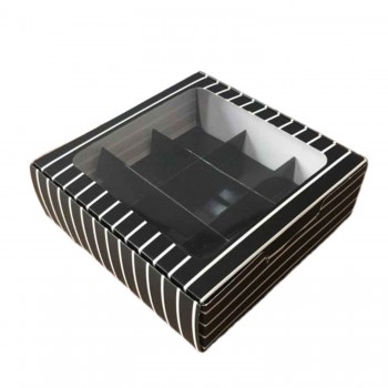 Asetat Pencereli Karton Kutu 15x15x5 CM 9 Bölmeli Kutu - 10 Adet Çizgili Siyah Asetat Pencereli Karton Kutu 15x15x5 CM 9 Bölmeli Kutu - 10 Adet Çizgili Siyah
