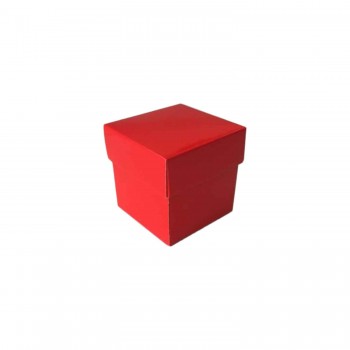 Komple Karton Kutu Düz Renk 6X6X6 CM - 25 Adet Kırmızı Komple Karton Kutu Düz Renk 6X6X6 CM - 25 Adet Kırmızı