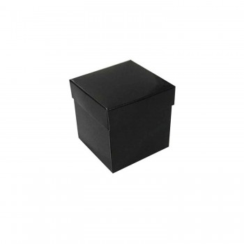Komple Karton Kutu Düz Renk 7X7X7 CM - 25 Adet Siyah Komple Karton Kutu Düz Renk 7X7X7 CM - 25 Adet Siyah