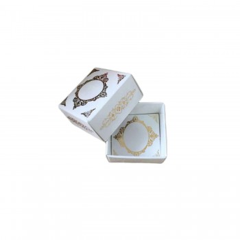 Komple Karton Kutu Saray Desen Gold Yaldız 4X4X2 CM - 50 Adet  Beyaz