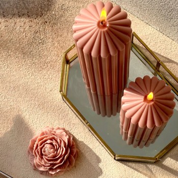 Poli Karbon Sert Plastik Mum Kalıbı Dik Çizgili Kule Şekilli 14,7X8 CM Poli Karbon Sert Plastik Mum Kalıbı Dik Çizgili Kule Şekilli 14,7X8 CM