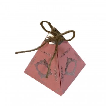 Karton Lokumluk Gümüş Saray Desenli Piramit Modeli 50 Adet Pembe Karton Lokumluk Gümüş Saray Desenli Piramit Modeli 50 Adet Pembe