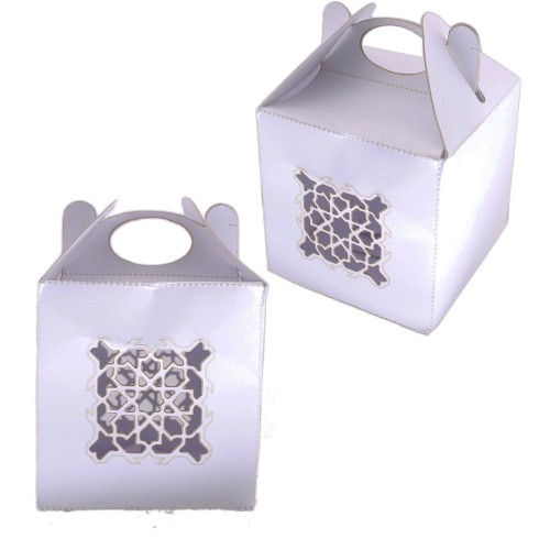 Karton Kutu Lazer Kesim Kına Çerez Ve Hediye İçin 6X6X6 - 25 Adet Beyaz Karton Kutu Lazer Kesim Kına Çerez Ve Hediye İçin 6X6X6 - 25 Adet Beyaz