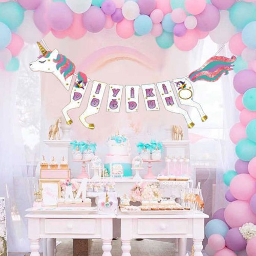 Unicorn Temalı Flama Asmalı At Şeklinde İyiki Doğdun Yazısı Simli